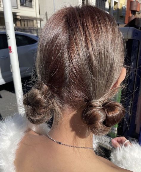 Hair Updo Aesthetic, Two Ponytail Hairstyles, Hair Stylies, Work Hairstyles, Hair Stylist Life, Dream Hair, Beach Hair, Aesthetic Hair, Hair Dos