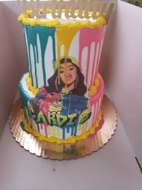 Instagram: cakkketrap Cardi B Birthday Party Theme, Crip Gang Birthday Cake, 90s Hip Hop Birthday Cake, 90s Hip Hop Cake Ideas, Rihanna Birthday Cake, Cookie Piping, Cardi B Birthday, Teen Boy Birthday Cake, Metallic Wedding Cakes