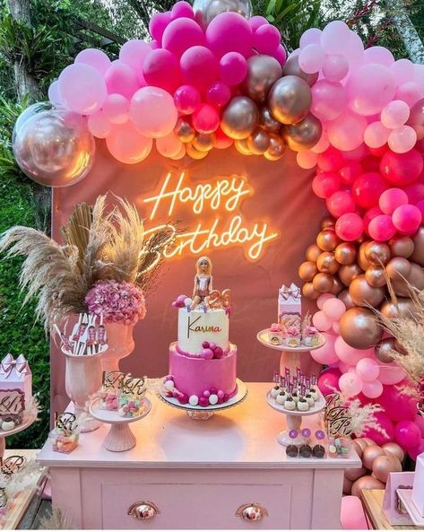 Pink Birthday Party Decorations, 15th Birthday Party Ideas, 30th Birthday Themes, Barbie Party Decorations, 18th Birthday Decorations, Barbie Theme Party, 21st Birthday Decorations, Bday Party Theme, Barbie Birthday Party