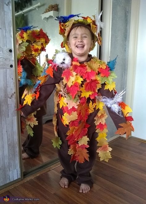 Fall Costumes For Kids, Autumn Costume Kids Diy, Autumn Costume Kids, Diy Fall Tree, Autumn Carnival, Tree Halloween Costume, Homemade Costumes For Kids, Fancy Dress Competition, Rose Costume