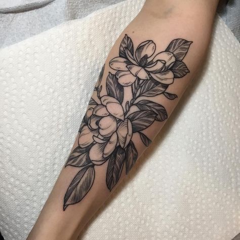 magnolias for Olivia. thanks for waiting around for me all day on the black medicine couch! i hope it was worth it Magnolia Flower Tattoo, Botanisches Tattoo, Magnolia Tattoo, Forarm Tattoos, Flower Tattoo Sleeve, Botanical Tattoo, White Magnolia, Leg Tattoo, White Tattoo