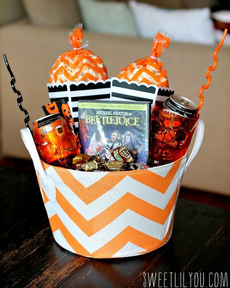 movie night halloween basket spooky basket ideas Classic Halloween Movies, Spooky Basket, Movie Night Gift Basket, Been Booed, Boo Baskets, Movie Night Gift, You've Been Booed, Halloween Basket, Halloween Movie Night