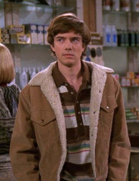 That 70s Show Eric, Eric That 70s Show, That 70s Show Characters, Eric Foreman, Eric Forman, Cute Christmas Wallpaper, That 70s Show, 70s Retro, Movies Showing