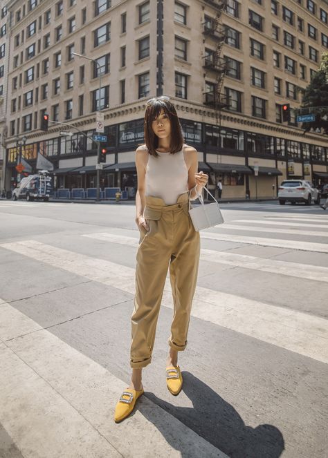 Why Yellow - http://tsangtastic.com | Instagram @tsangtastic   Roger Vivier yellow mules, yellow outfits #ootd Yellow Mules Outfit, Yellow Shoes Outfit, Jenny Tsang, Mule Shoes Outfit, Mules Outfit, Yellow Outfit, Yellow Shoes, Roger Vivier, Fashion Hacks Clothes