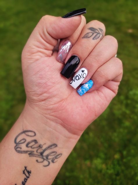 Acrylic nails with Drake design Drake Acrylic Nails, Drake Nails Ovo, Drake Inspired Nails, Drake Nails, Drake Design, Drake Concert, Concert Nails, Fire Nails, Nail Ideas