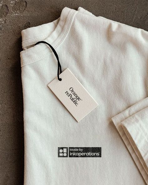 Apparel company Tshirt Logo Design, Minimal T Shirt, Off White Graphic, Relaxed Fit Men, Composition Photo, Crewneck Streetwear, T-shirt Photography, Apparel Design Inspiration, Graphic Shirt Design