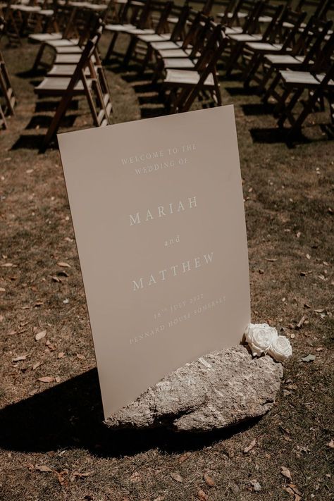 Neutral and white wedding welcome sign White Wedding Welcome Sign, Badgley Mischka Wedding Dress, Ceremony Wedding Sign, Rustic Wedding Signage, Badgley Mischka Bridal, Wedding Dress Photography, Notice Boards, Shop Inspiration, House Outdoor