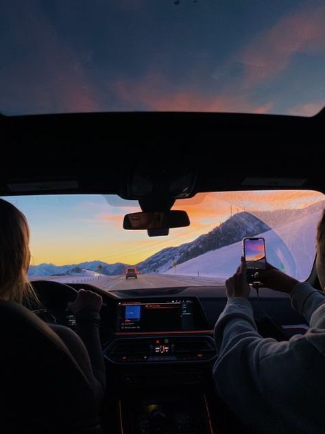 Snow Trip, Ski Season, Pretty Sky, Ski Trip, Winter Aesthetic, Future Life, Pretty Places, Travel Inspo, Travel Aesthetic