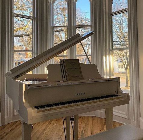 Piano Pictures, Piano Aesthetic, Dark Academia Wall, Lynn Painter, White Piano, Better Than The Movies, Cream Aesthetic, Picture Collage Wall, Grand Piano