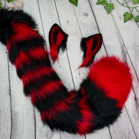 New premade drops!! ❤️🖤❤️🖤 The first set was supposed to be “red panda” inspired but in my eyes it looks just like a larger version of my cat ears 😂🖤 I tried! The second version is a totally new pattern as well, in my mind I was thinking raccoon / opossum? We’re just gonna roll with it! Both are premade and available with the tail! The tail is also a brand new style to my shop! I made a “normal” sized version of my “XL cuddle tail” 😊🖤 - - available on Ętsy 🖤 - - - #floordragger #cuddles #t... Realistic Cat Ears, Goth Cat, Black Scene, Cat Ears And Tail, Metal Headband, Black Goth, Cat Tail, Metal Headbands, Red Cat