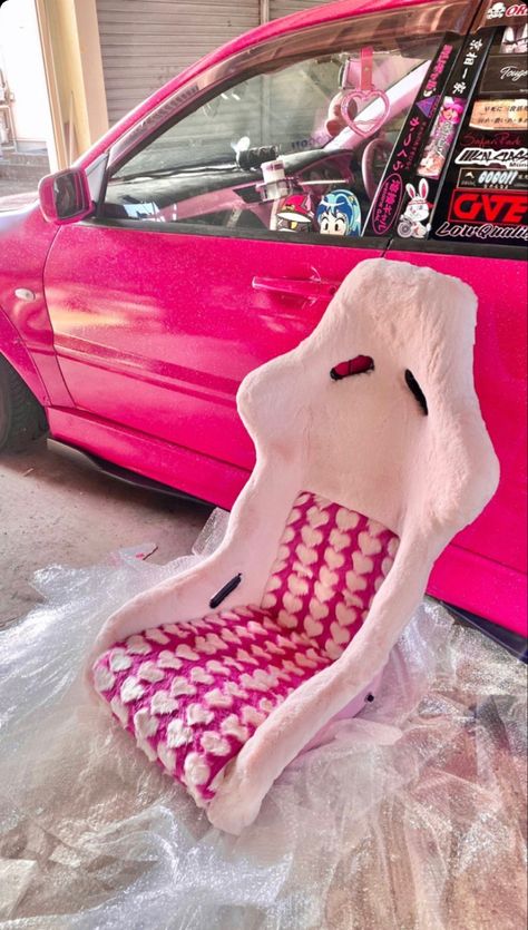 Pink Drift Car, Baddie Cars, Miata Mods, Car Mods Interior, Pink Car Interior, Pink Car Accessories, Pink Cars, Car Detail, Girly Car Accessories