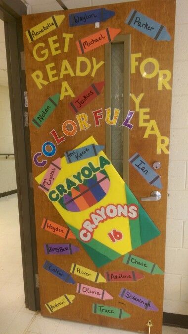 Preschool  door with crayons Preschool Door, Classroom Door Ideas, Class Door, School Door Decorations, School Doors, Preschool Class, Class Decor, Crayon Box, Beginning Of Year