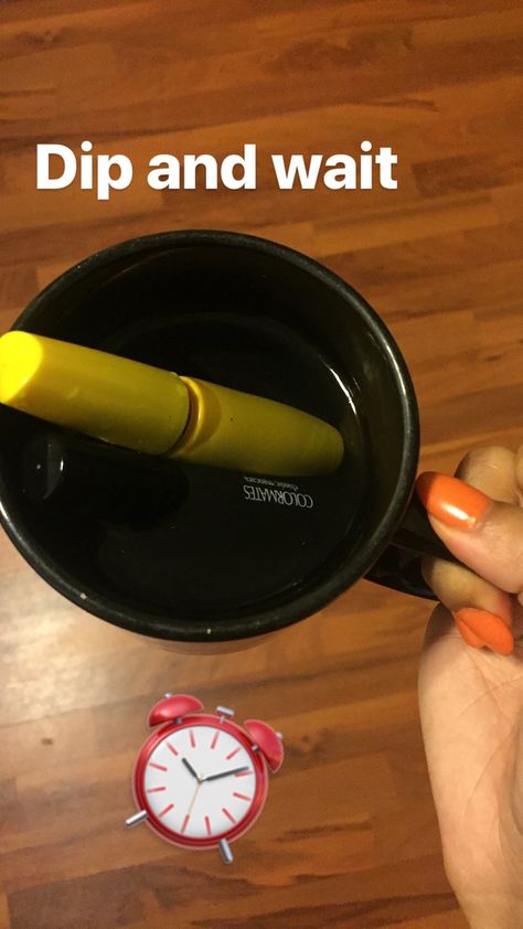 LittleThings.com : I Tried 3 Methods To Refresh My Old Mascara — Here’s What Worked Best -- So. Here’s how it worked on my dollar-store mascara. How To Revive Old Mascara, How To Clean Out Old Mascara Tubes, How To Clean Your Mascara Bottle, Cleaning Mascara Tube, What To Do With Old Mascara Tubes, How To Clean Old Mascara Tube, Old Mascara Hacks, How To Clean Out Mascara Tube, How To Clean Mascara Tube And Brush