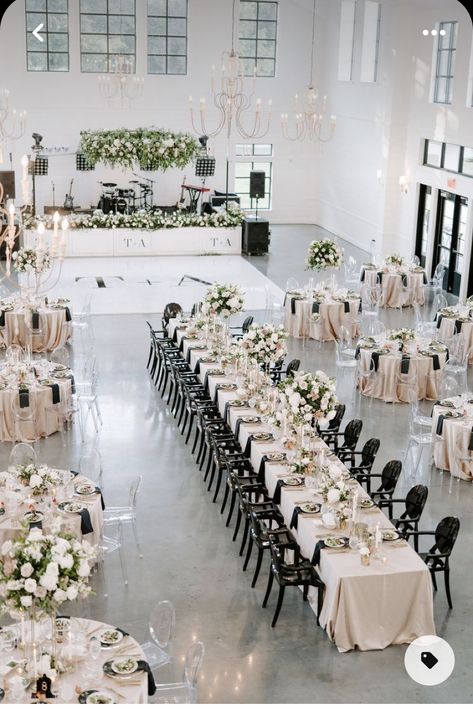 Wedding Table Layouts Floor Plans, Simple Wedding Venues, Reception Table Layout, Chairs For Wedding, Wedding Reception Tables Layout, Wedding Floor Plan, Wedding Table Layouts, Wedding Reception Layout, Reception Layout