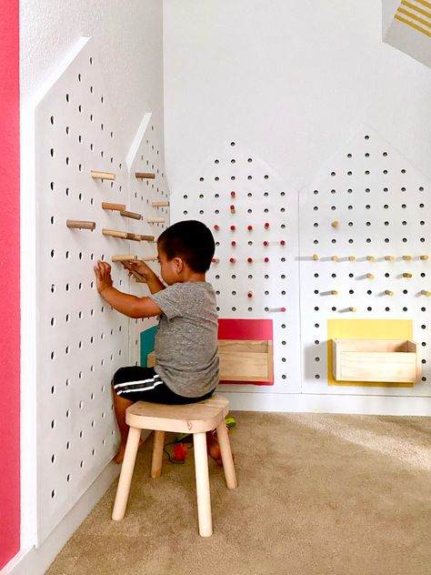 That Unused Area Under the Stairs? This Mom Turned It Into an Interactive Play Space Kids Clubhouse, Kindergarten Interior, Kids Cafe, Under Stairs Cupboard, Kindergarten Design, Interactive Walls, Under The Stairs, Sensory Room, Play Spaces