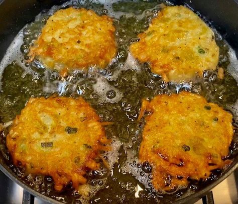 Recipe: New Mexican Green Chile + Potato Pancakes | The Lunch Belle | A NYCentric Culinary, Travel & Lifestyle Website Green Chile Cheese Potato Cakes, Green Chili Potato Cakes, Green Chili Cheese Potato Cakes, Chili Potato, Savoury Pancake Recipe, Mexico Recipes, Mexican Potatoes, Jalapeno Jelly, Cheese Potato