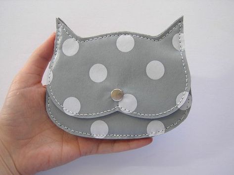 Cat In Love, Cat Coin Purse, Cute Coin Purse, Crafts Sewing Projects, Cat Purse, Black Kitty, Animal Bag, Cat Quilt, Cat Bag