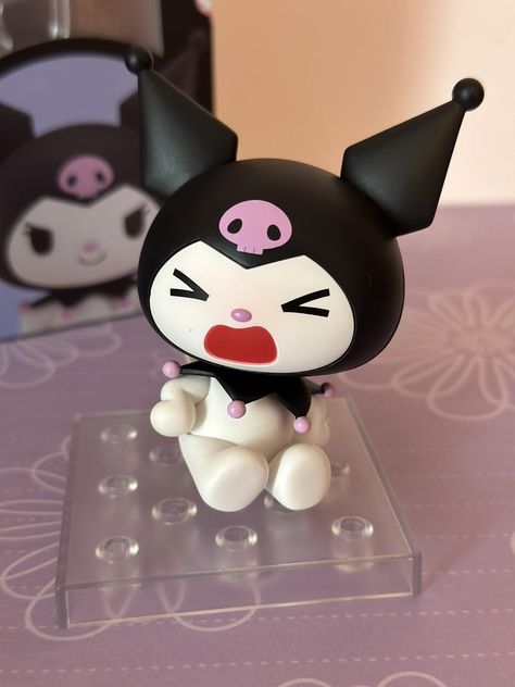 kuromi nendroid ico Hello Kitty Merchandise, Clay Figurine, Christmas Wishlist, Painting Patterns, Anime Figures, Mini Figures, Fig, Diy Gifts, Sketch Book