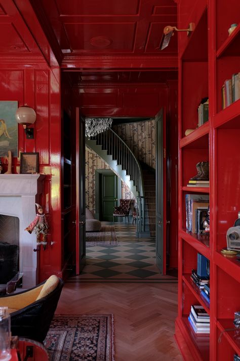 Country Road – Pierce & Ward Contrast In Interior Design, Pierce And Ward, Red Paint Colors, Lacquered Walls, Welcome To My House, Red Details, Street House, Red Rooms, Staircase Design