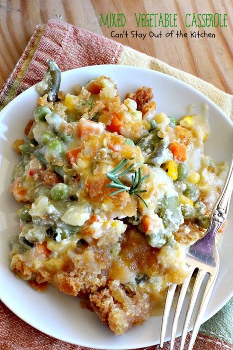 Veggie Casserole Recipes, Mixed Vegetable Casserole, Mix Vegetable Recipe, Vegetable Casserole Recipes, Casserole Side Dishes, Veggie Casserole, Vegetable Casserole, Holiday Menus, Ree Drummond