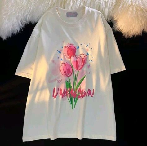 Oversized T Shirt Outfit Korean, Flower Balloons Diy, Tshirt Aesthetic, Trendy Shirt Designs, Future Clothes, College Shirts, Shirt Design Inspiration, Easy Trendy Outfits, Really Cute Outfits