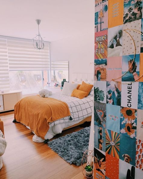 Pretty Dorms on Instagram: “we stan a statement wall ⚡️⠀ ⠀ #rg @vscoobrandyy #prettydorms” Bedroom Decor For Couples, Dekor Diy, Dekorasi Kamar Tidur, Diy Bathroom Decor, Teen Bedroom Decor, Cute Room Decor, Decor Minimalist, Instagram Design, Room Ideas Bedroom