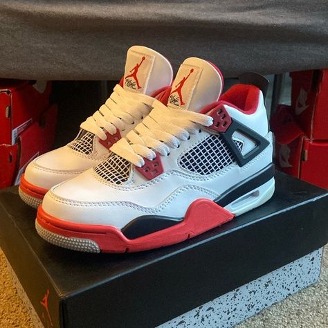 Jordan 4 Fire reds 7.5 Jordan 4 Fire Red, Jordan 4 Red, Red Jordans, Red Fire, Nike Shoes, Jordan, Nike, Red