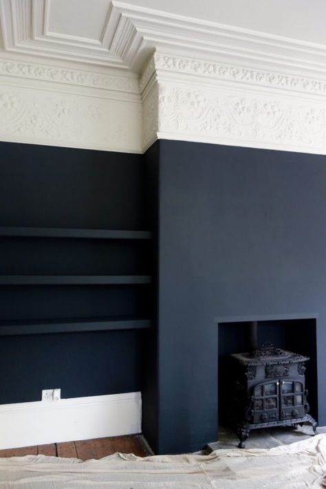 Half Painted Walls, Casa Clean, Victorian Living Room, Dark Living Rooms, Smart Tiles, Farrow And Ball Paint, Painted Walls, Dark Walls, Design Del Prodotto