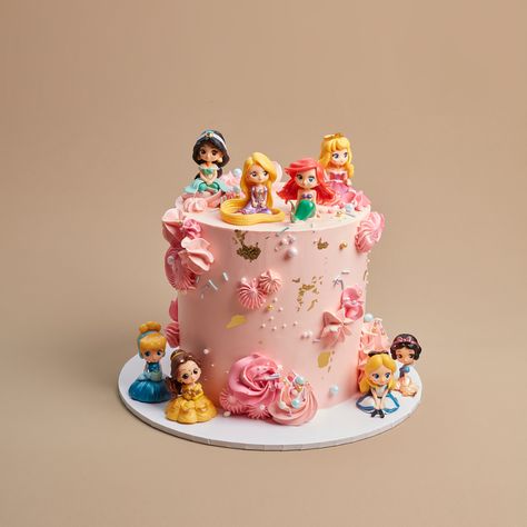 Disney Princess Smash Cake, Princess Disney Cake, Disney Princess Cake Ideas, Disney Princesses Cake, Princess Birthday Cakes, Princess Cake Ideas, Princess Smash Cakes, Princesses Cake, Kue Disney