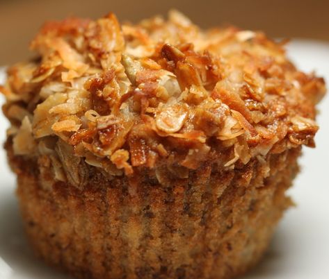 Banana Crunch Muffins, Best Ina Garten Recipes, Ina Garten Recipes, Banana Muffin Recipe, Banana Bread Muffins, Bread Muffins, Barefoot Contessa, Baking Muffins, Granola Recipes