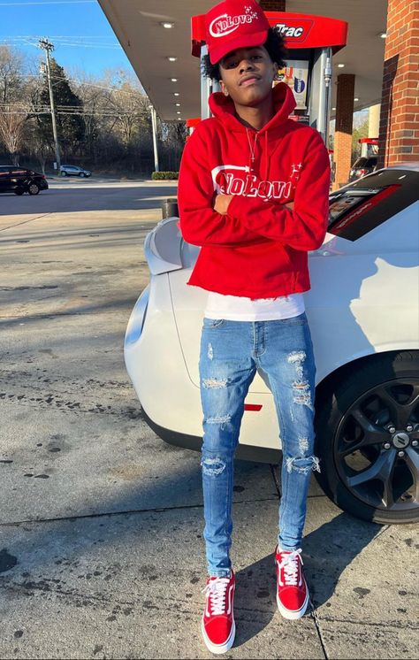 Red Shirt Outfit, Fashion Men Streetwear, Men Street Styles, Red Shirt Outfits, Outfit Drip, Guys Fashion Swag, Street Fashion Men, Famous Lifestyle, Sweater Outfits Men