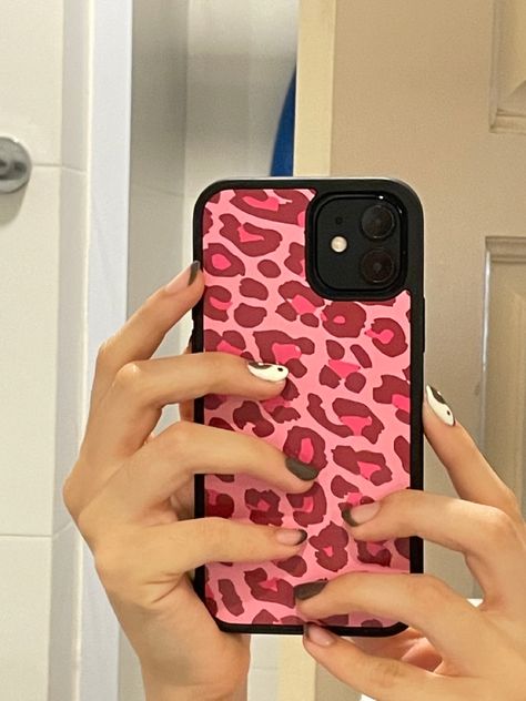 Summer Pink leopard summer case iphone 12 mirror selfie Brown nails pinterest nail art pinterest nails spring nails brown ying yang french tips Iphone 12 Mirror Selfie, Spring Nails Brown, Homemade Phone Cases, Picture Phone Cases, Preppy Phone Case, Wildflower Phone Cases, Nails Brown, Art Pinterest, Pinterest Nails