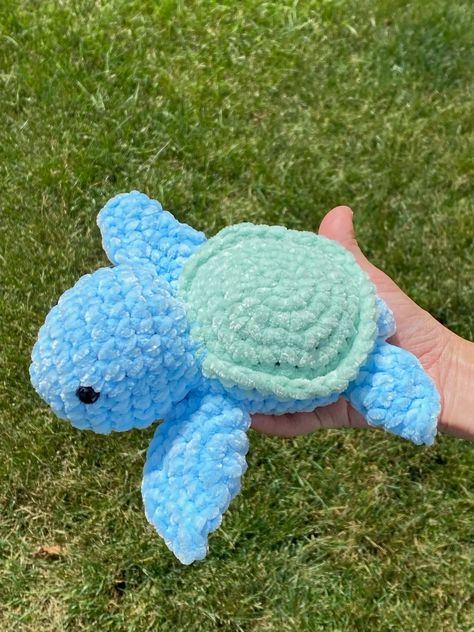 Crochet Turle Turtle Toy Turtle Stuffed Animal Small - Etsy Turtle Stuffed Animal, Crochet Turtle Pattern, Easy Crochet Animals, Confection Au Crochet, Crochet Turtle, Turtle Pattern, Crochet Animals Free Patterns, Kawaii Crochet, Crochet Simple