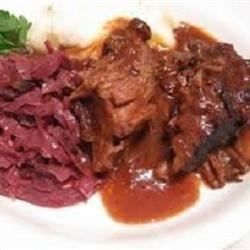 Traditional Sauerbraten German Main Dishes, Sauerbraten Recipe, German Meat, Schnitzel Recipe, Schnitzel Recipes, Pork Schnitzel, German Potato, Ginger Snap Cookies, Red Cabbage