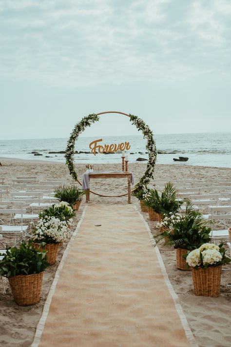 23 Bday, Playa Ideas, Ceremony Arch Decor, Boda Ideas, Arch Decor, Bohemian Style Wedding, Ceremony Arch, Beach Wedding, Bohemian Style