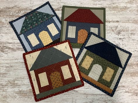 Free Patterns & Projects - Prairie Point Quilt & Fabric Shop Quilt House Block Patterns, House Quilt Block Pattern Free, House Quilt Block, Prairie Points, Hooded Bath Towels, House Quilts, Christmas Napkins, Flying Geese, Charm Pack