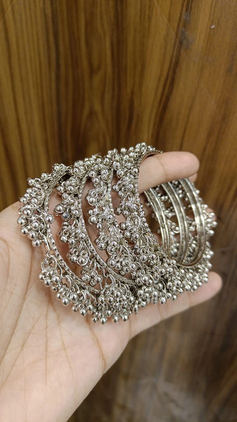 Silver Jewellery Indian Bangles, Desi Bangles Aesthetic, Churiyan Bangles Aesthetic, Silver Bangles Aesthetic, Indian Bangles Aesthetic, Silver Aesthetic Jewelry, Bangles Oxidised, Desi Bangles, Aesthetic Bangles