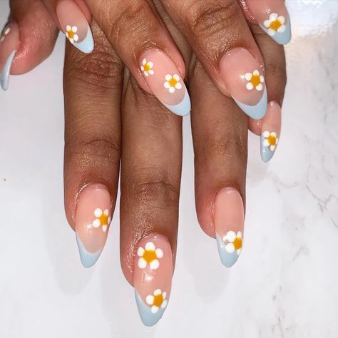 Blue French Tip With Flowers, Xs Nails, Cobalt Blue Nails, Blue French Tip, Daisy Nail Art, Blue Nail Art Designs, Blue French Tips, Cute Pink Nails, Light Blue Nails