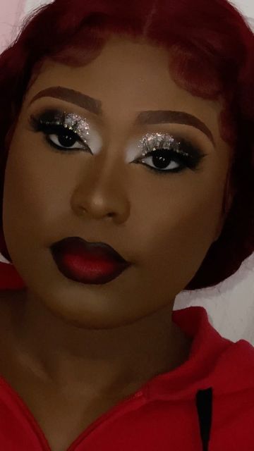 Dark Red Ombre Lips, Red And Black Lip Combo Matte, Black And Red Ombre Lip, Ombré Red Lip, Prom Makeup With Red Lips, Red Ombre Lip Black Women, Christmas Makeup Looks Black Women, Red Lip Makeup Look Black Women Make Up, Red Lip Makeup Look Black Women