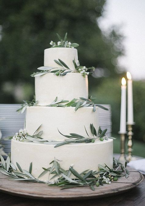 WEDDING DECOR - HOW TO USE THE OLIVE BRANCH - I Do in Italy Wedding Cake Olive, Tuscan Wedding Theme, Wedding Cake Options, Weddings Idea, Black Wedding Cakes, Fresh Flower Cake, Wedding Cake Photos, Wedding Treats, Tuscan Wedding