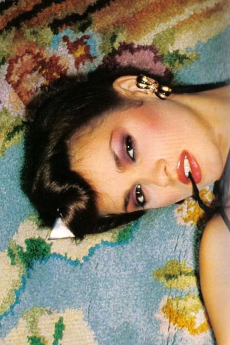 Gia Model, Gia Carangi, Top Clothing Brands, Linda Evangelista, Vogue Australia, Harper’s Bazaar, Modeling Career, Famous Fashion, Cindy Crawford