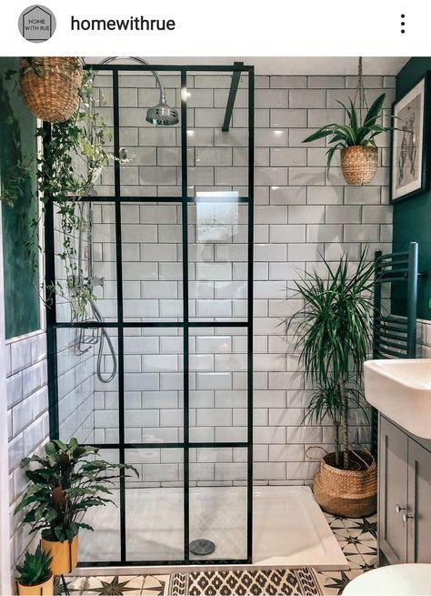 Small Bathroom Makeover, Bathroom Design Decor, Downstairs Bathroom, Basement Bathroom, Bathroom Inspiration Decor, Upstairs Bathrooms, Bathroom Redo, Bathroom Renos, House Bathroom