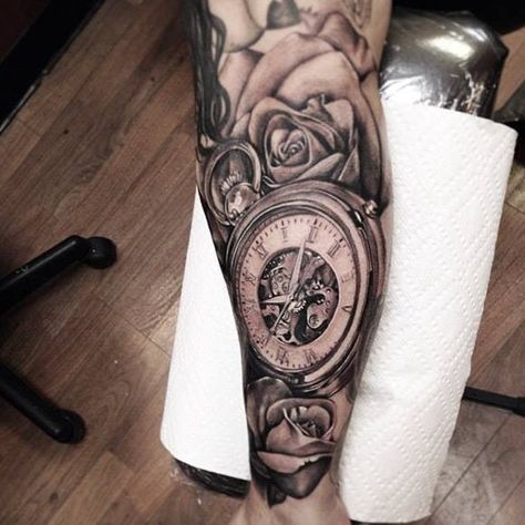 Timepiece arm tattoo with roses. Under Arm Tattoo Men, Clock And Roses Tattoo, Under Arm Tattoo, Arm Tattoo Men, Tattoos Masculinas, Rose Tattoo On Arm, Pocket Watch Tattoos, Roses Tattoo, Watch Tattoos