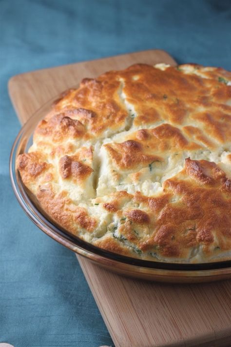 Cauliflower and cheddar souffle - the word "souffle" scares me but this looks so good it may be worth a try. Best Cauliflower Recipe, Souffle Recipes, Queso Cheddar, Interesting Recipes, Bbc Good Food Recipes, Food Website, Cauliflower Recipes, Savoury Cake, Sin Gluten