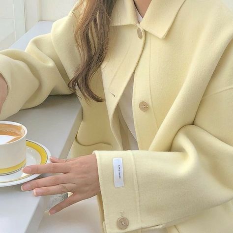 Yellow Aesthetic Pastel, Yellow Clothes, Outfit Korean, Aesthetic Light, Yellow Outfit, Of Aesthetic, Korean Aesthetic, Baby Yellow, Foto Ideas Instagram