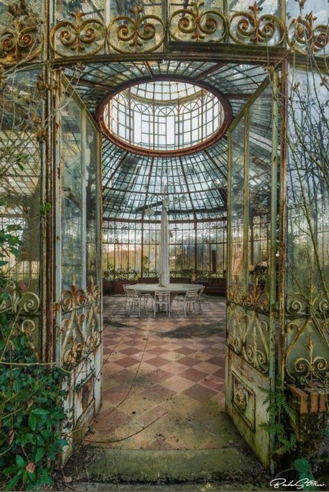 Old Greenhouse, Victorian Greenhouse, Victorian Greenhouses, Victorian Garden, European Antiques, Greenhouse Gardening, Greenhouses, Architecture Fashion, Tea House