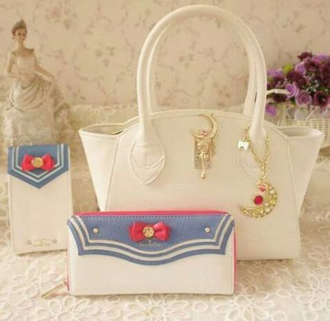 Sailor Moon Moon Stick, Sailor Moon Purse, Moon Outfits, Moon Things, Sailor Moon Merchandise, Sailor Moon Fashion, Moon Accessories, Magical Girl Aesthetic, Novelty Purses