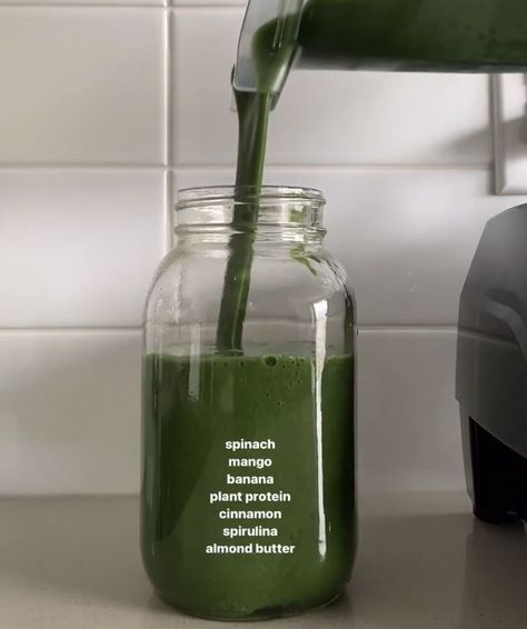 Smoothie Drink Recipes, Healthy Lifestyle Food, Think Food, Healthy Girl, Healthy Lifestyle Inspiration, Plant Protein, Smoothie Drinks, Green Juice, Green Smoothie