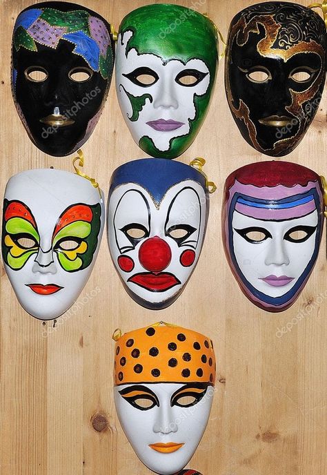 Mask Face Paint, Joker Drawings, Pretty Crafts, Mask Painting, African Paintings, 5th Grade Art, Cute Date Ideas, Halloween Preschool, Venetian Masks