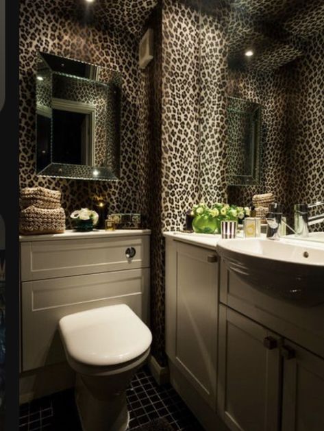 Cheetah Interior Design, Leopard Print Wallpaper Bathroom, Cheetah Wallpaper Bedroom, Cheetah Print Wallpaper Bedroom, Decorating With Leopard Print, Leopard Bathroom Decor Ideas, Leopard Interior Design, Cheetah Bathroom, Cheetah Print Bathroom